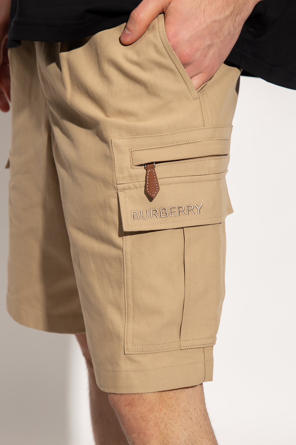 Burberry sales cargo shorts